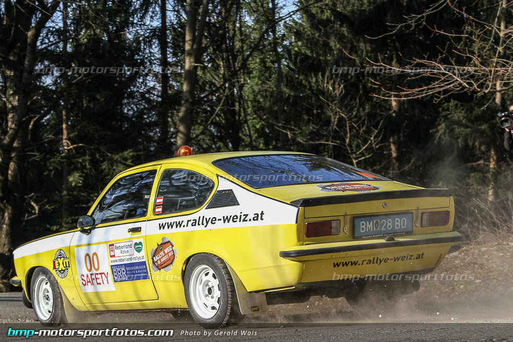 Gerald Wais - Freitag - 130322-Reben-02-GW-3993