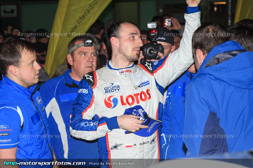Sonntag - Martin Butschell - 140105-Jaenner-19-MB-5316