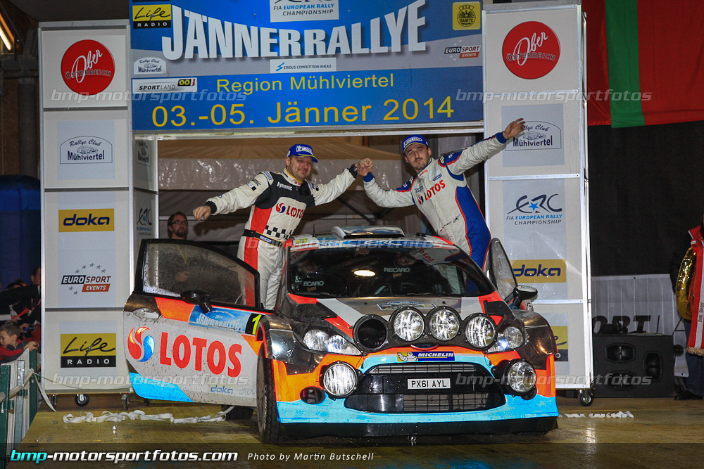 Sonntag - Martin Butschell - 140105-Jaenner-19-MB-5377