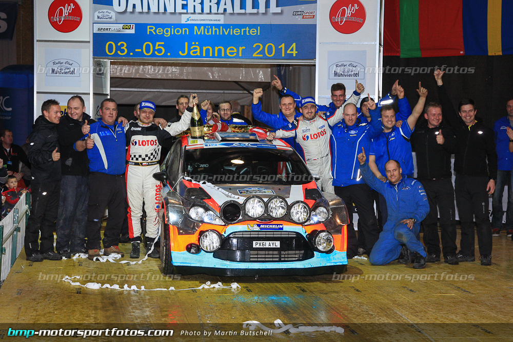 Sonntag - Martin Butschell - 140105-Jaenner-19-MB-5392