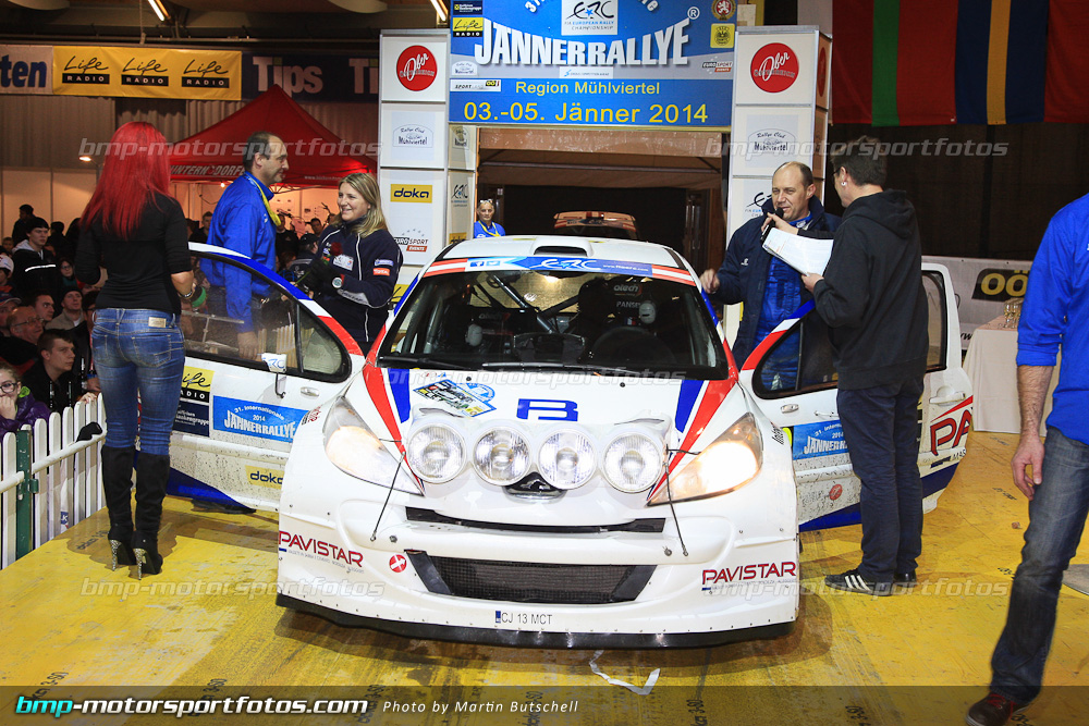 Sonntag - Martin Butschell - 140105-Jaenner-19-MB-5503