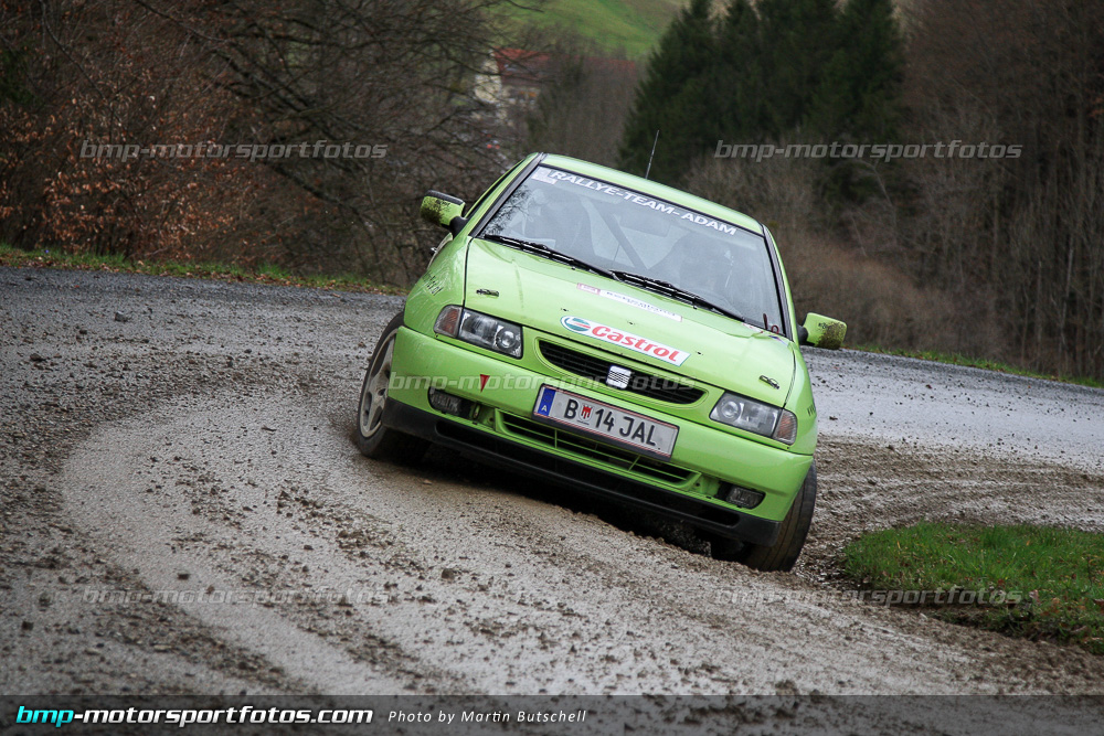 Martin Butschell - Freitag - 150327-Reben-01-MB-0052