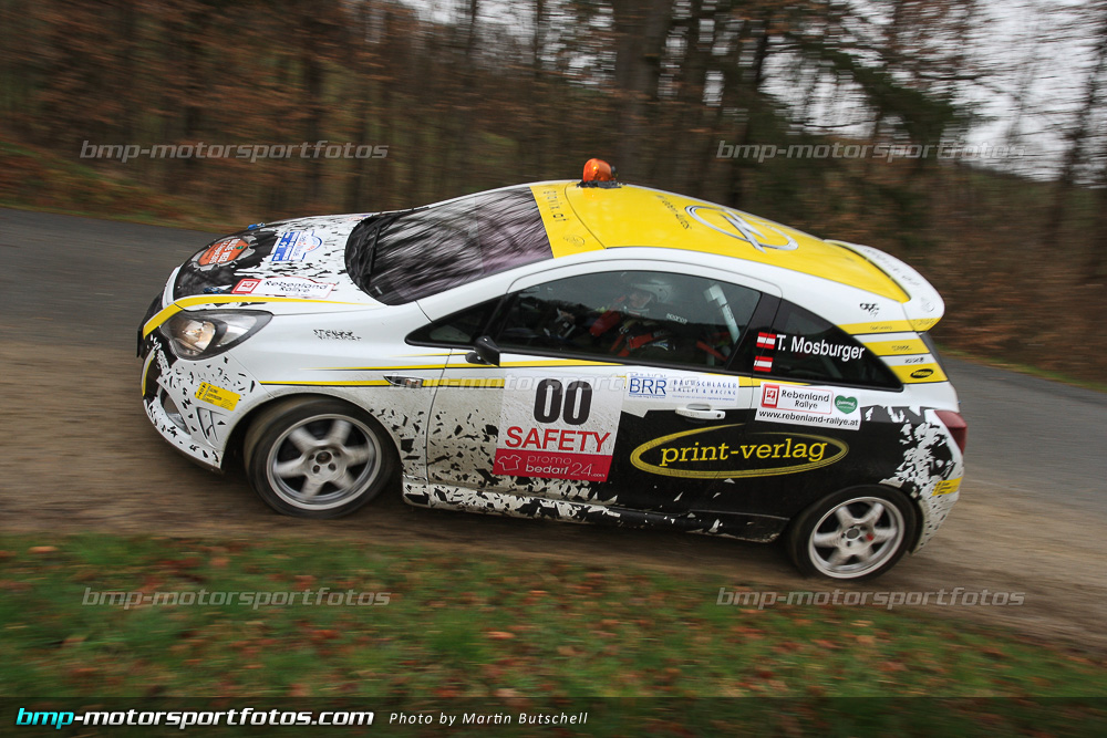 Martin Butschell - Freitag - 150327-Reben-01-MB-9482