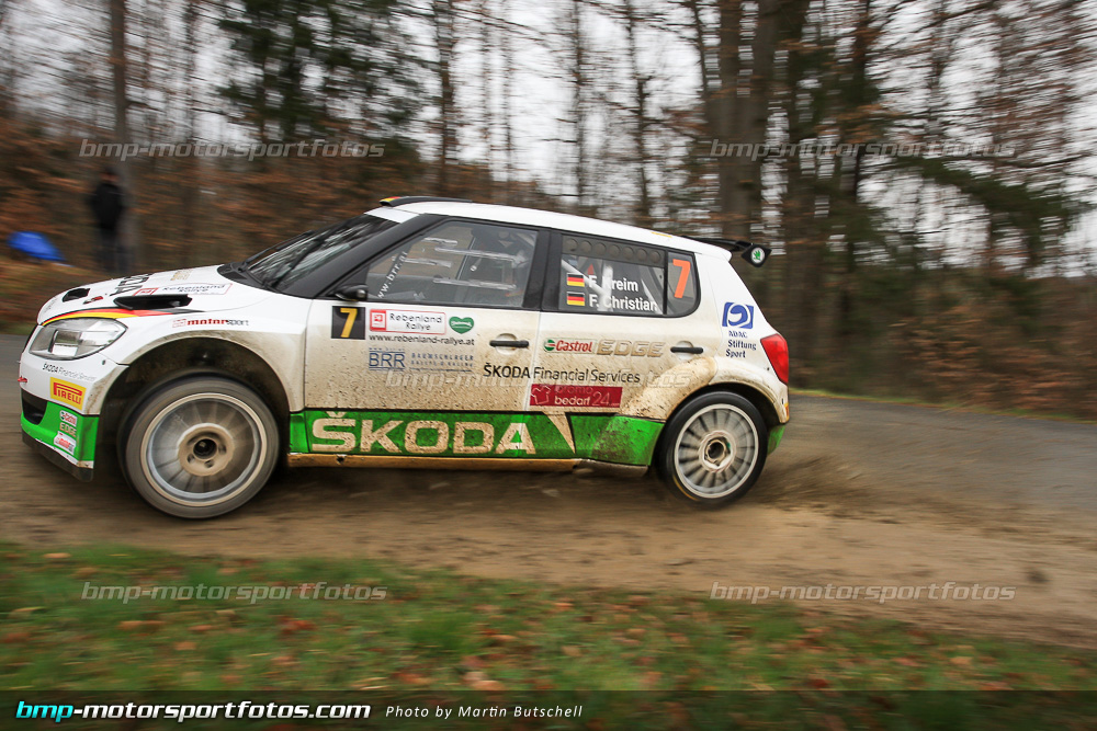 Martin Butschell - Freitag - 150327-Reben-01-MB-9559
