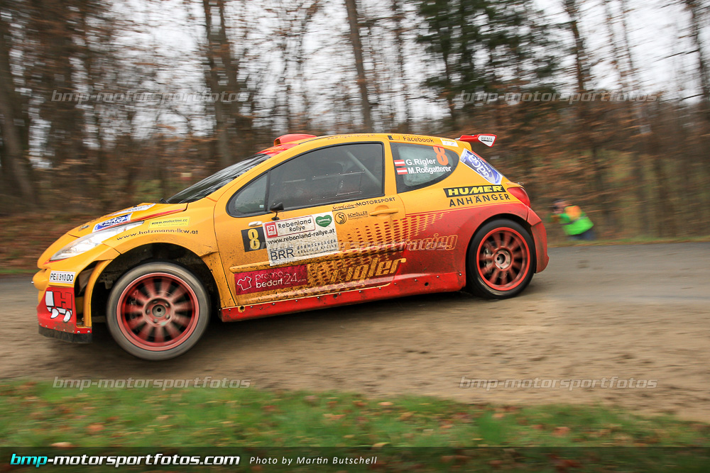Martin Butschell - Freitag - 150327-Reben-01-MB-9571