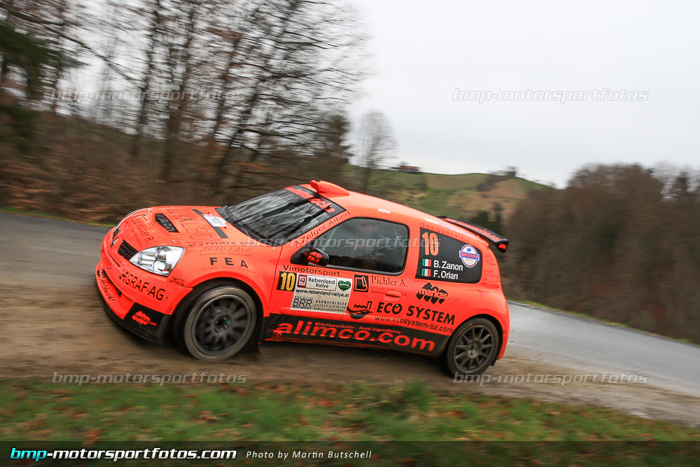 Martin Butschell - Freitag - 150327-Reben-01-MB-9575