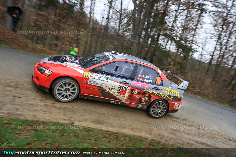 Martin Butschell - Freitag - 150327-Reben-01-MB-9606