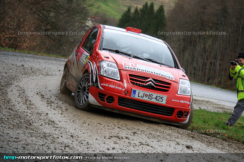 Martin Butschell - Freitag - 150327-Reben-01-MB-9977