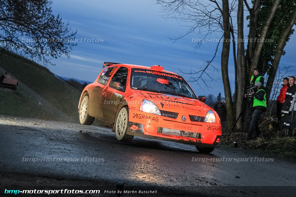 Martin Butschell - Freitag - 150327-Reben-03-MB-0130