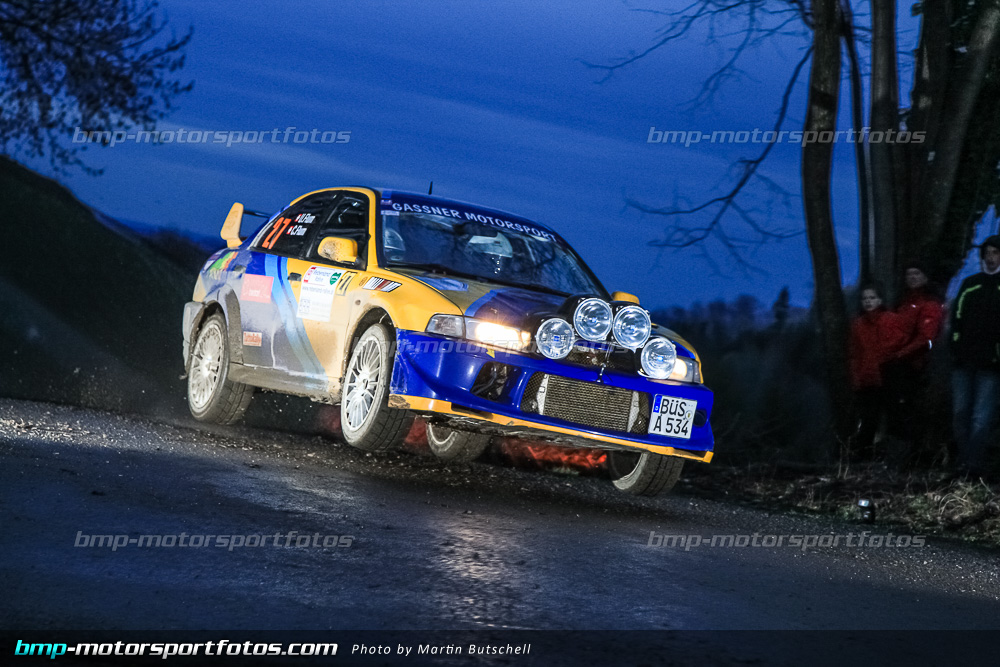 Martin Butschell - Freitag - 150327-Reben-03-MB-0184