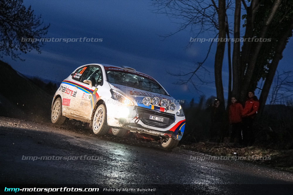 Martin Butschell - Freitag - 150327-Reben-03-MB-0198