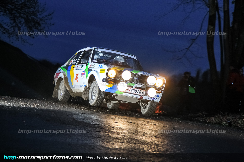 Martin Butschell - Freitag - 150327-Reben-03-MB-0242