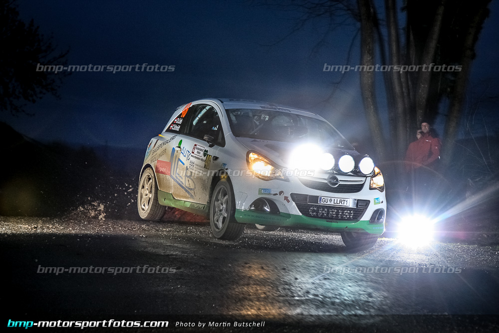 Martin Butschell - Freitag - 150327-Reben-03-MB-0252