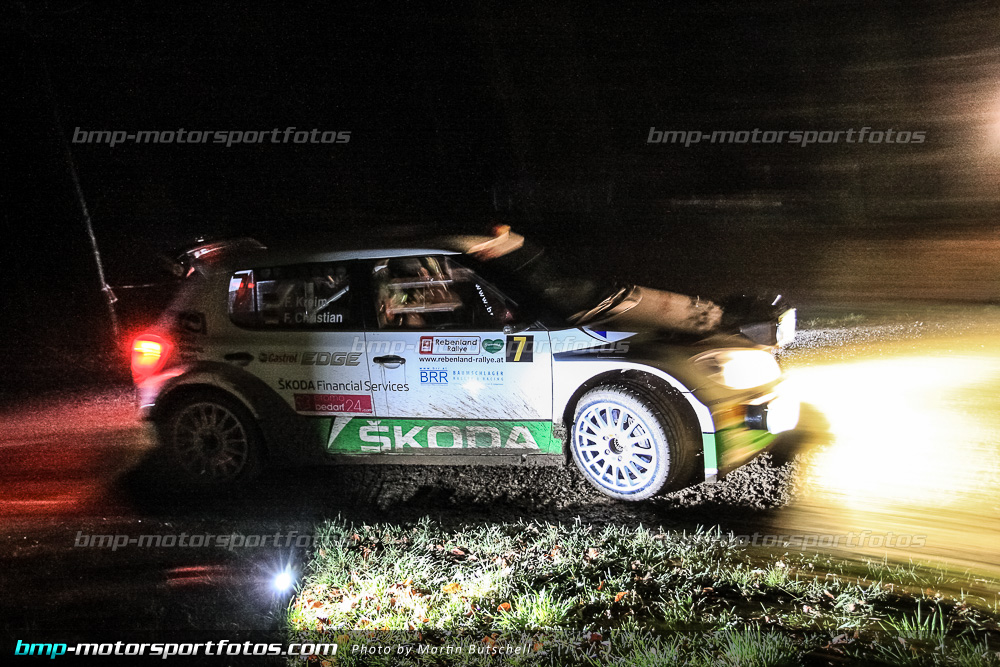 Martin Butschell - Freitag - 150327-Reben-05-MB-0361