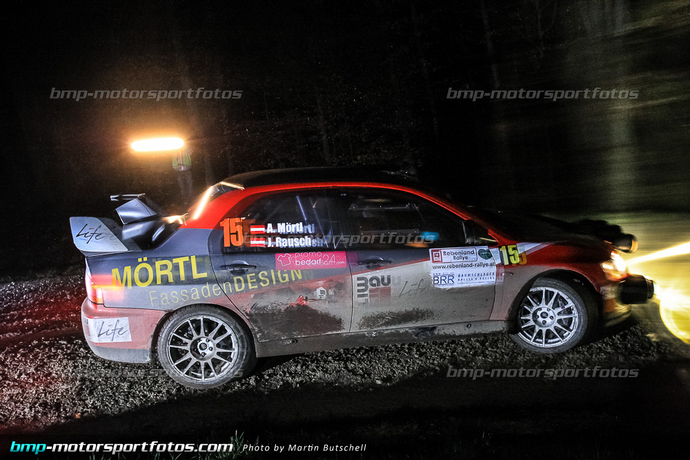 Martin Butschell - Freitag - 150327-Reben-05-MB-0388
