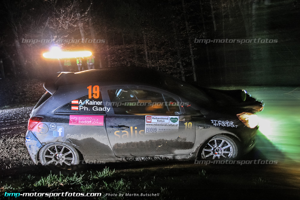 Martin Butschell - Freitag - 150327-Reben-05-MB-0401