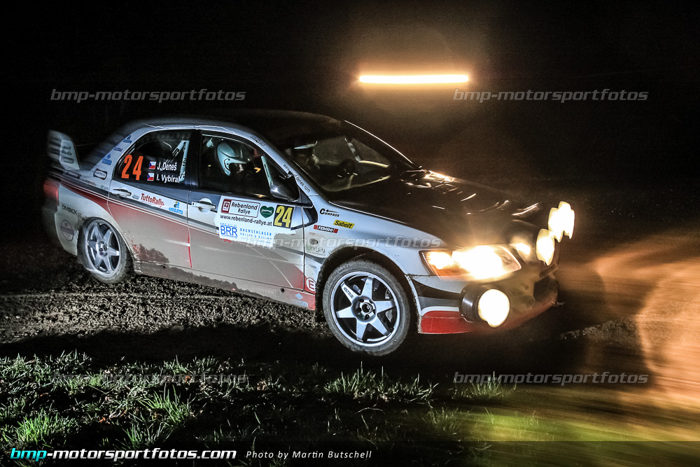 Martin Butschell - Freitag - 150327-Reben-05-MB-0418