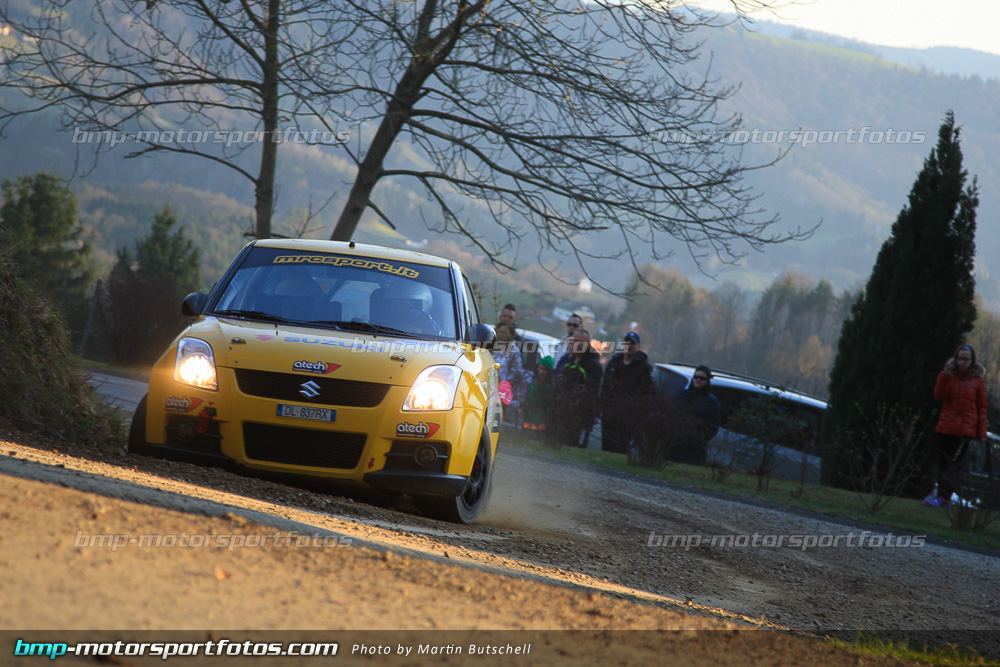 Martin Butschell - Samstag - 150328-Reben-12-MB-2094