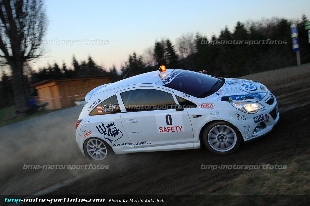 Martin Butschell - Samstag - 150328-Reben-14-MB-2102