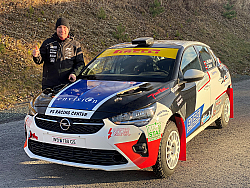 Luca Waldherr mit seinem neuen Opel Corsa Rallye4 2