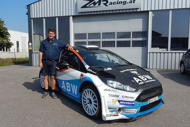 Max Zellhofer mit dem aktuellen Ford Fista R5 für die heurige Mühlstein Rallye 